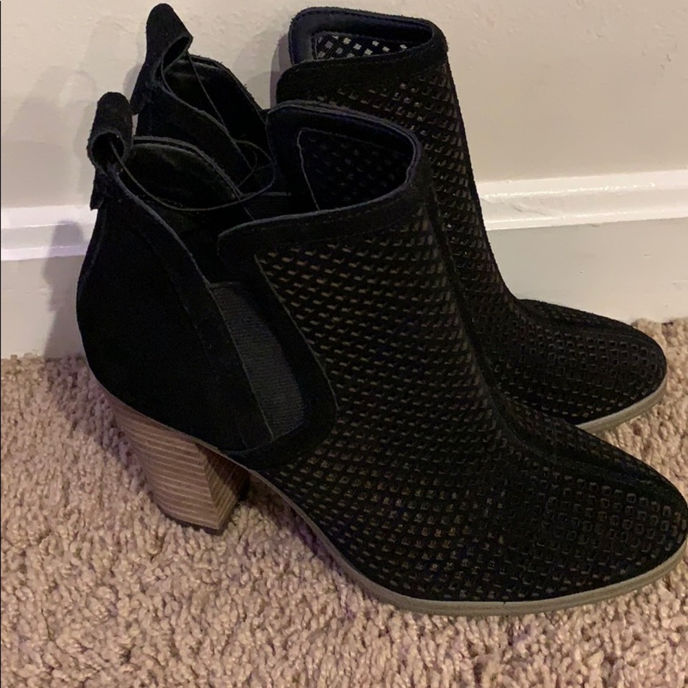 Vince camuto